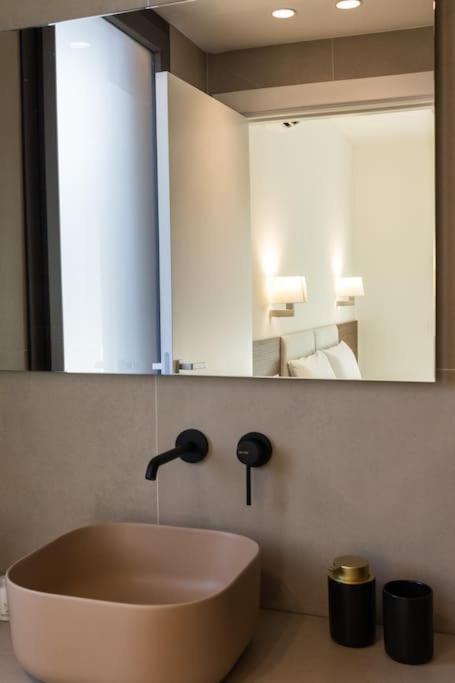 Luxury Jacuzzi Nettuno Apartamento *